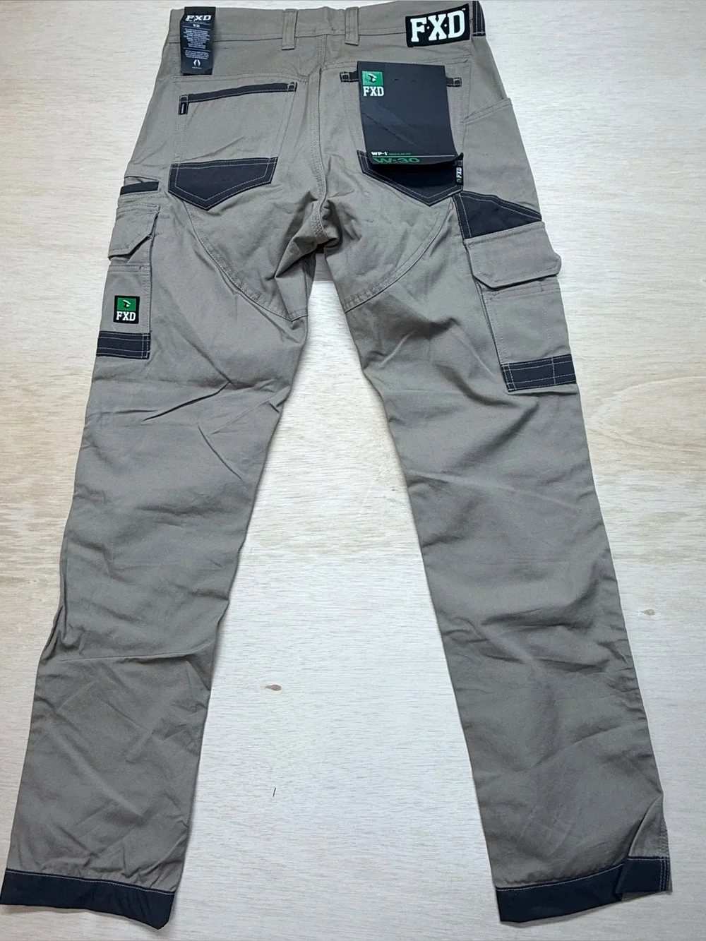NWT FXD WP-1 Regular Fit Canvas Work Pants Size 30 Khaki DURA500 Utility Pockets - Picture 6 of 9